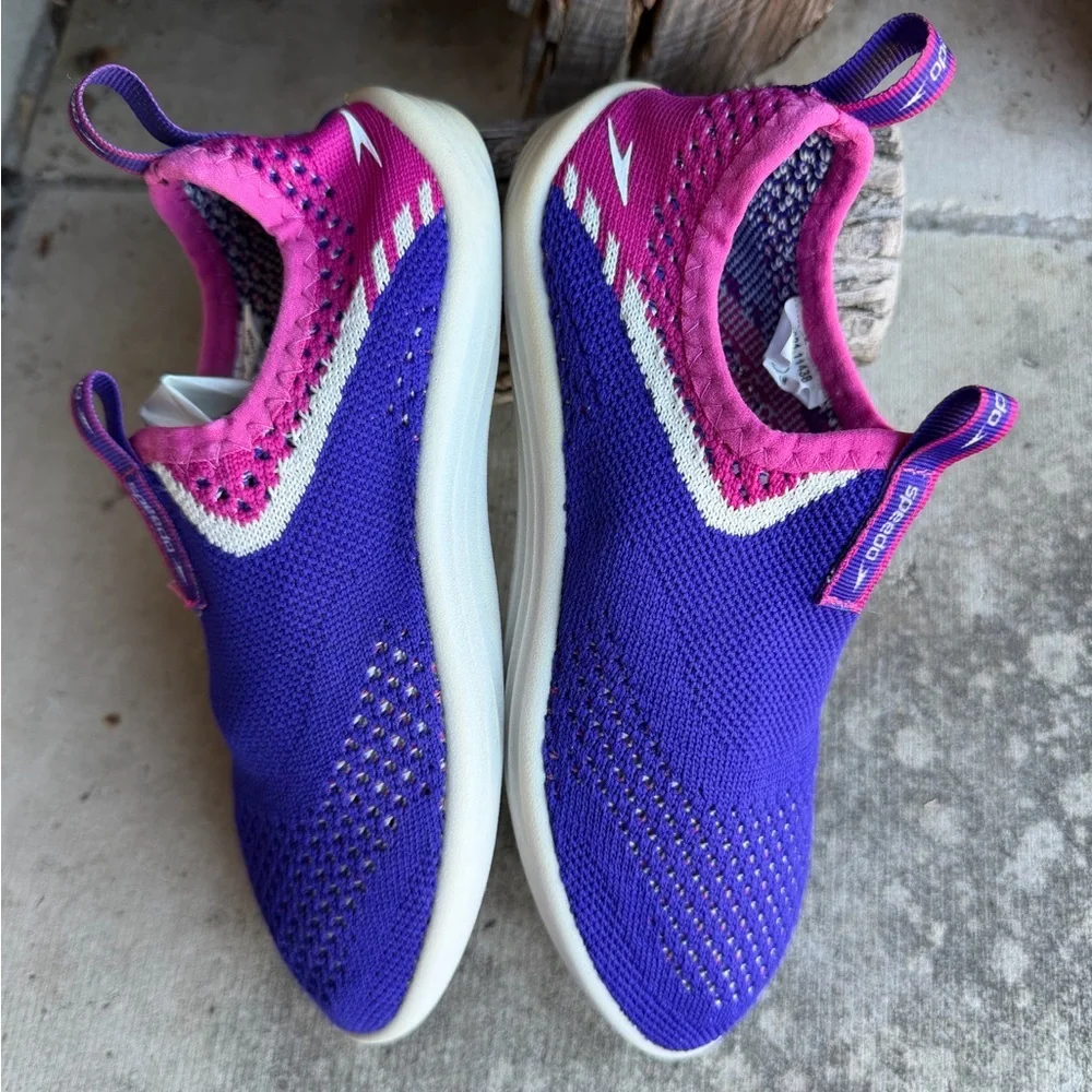 Speedo Junior Surf Strider Kids Water Shoes in Purple and Pink Sz-S (13-1). G‎